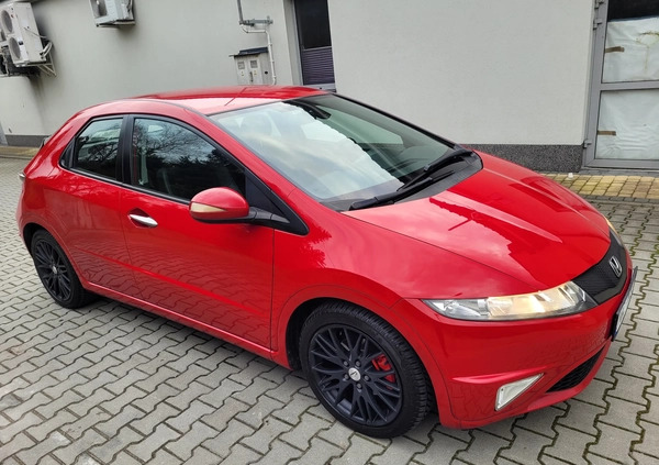 Honda Civic cena 29700 przebieg: 157000, rok produkcji 2010 z Gąbin małe 379